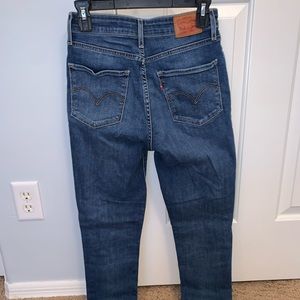 Levi’s 721 high rise skinny jeans